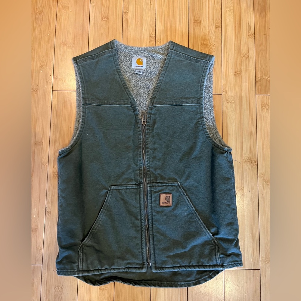 Carhartt Sherpa Lined Vest Size Small NEVER WORN army green color